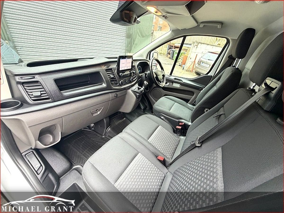 2020 Ford Transit - image 16