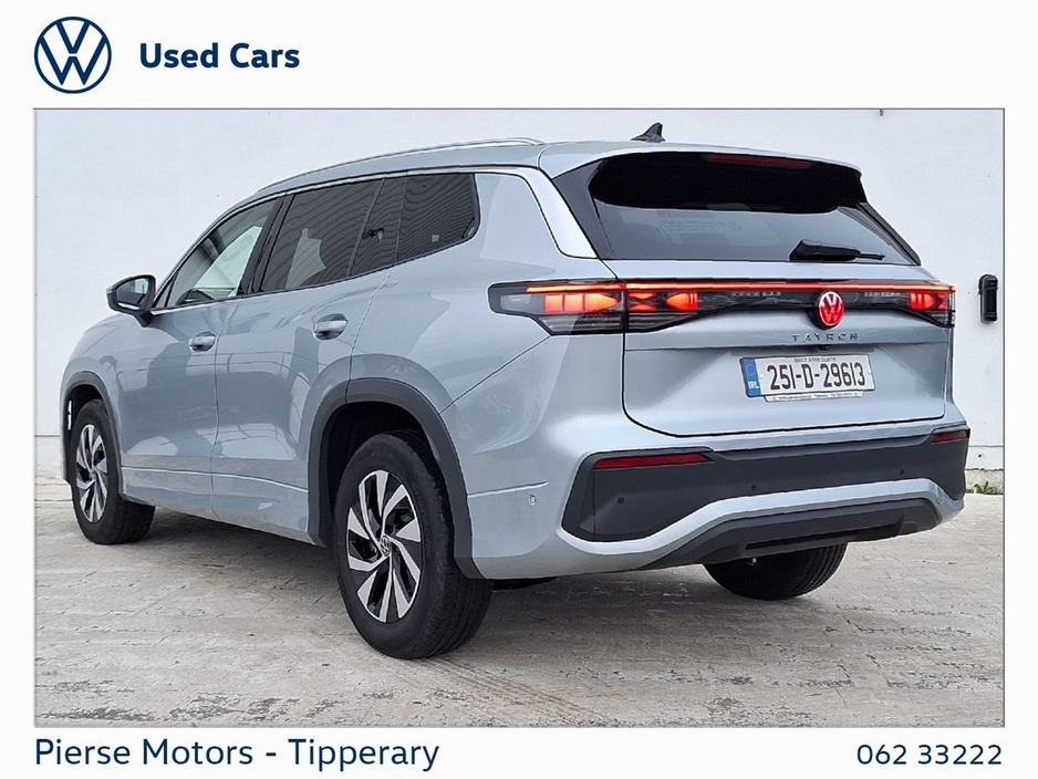 2025 Volkswagen Tayron - image 3