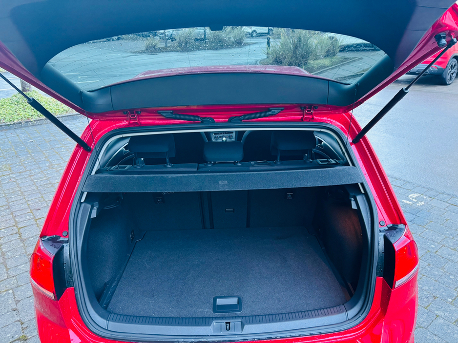 2015 Volkswagen Golf  €12,950