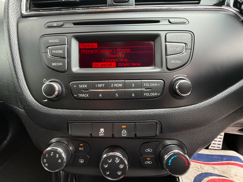 2016 Kia Ceed - image 12