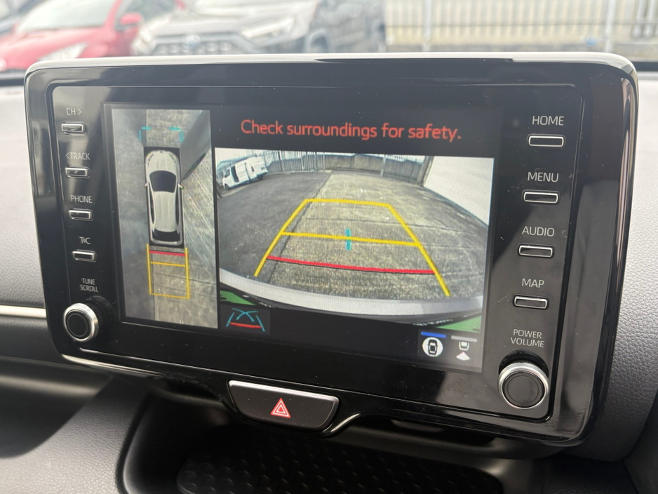 2020 Toyota Yaris - image 11