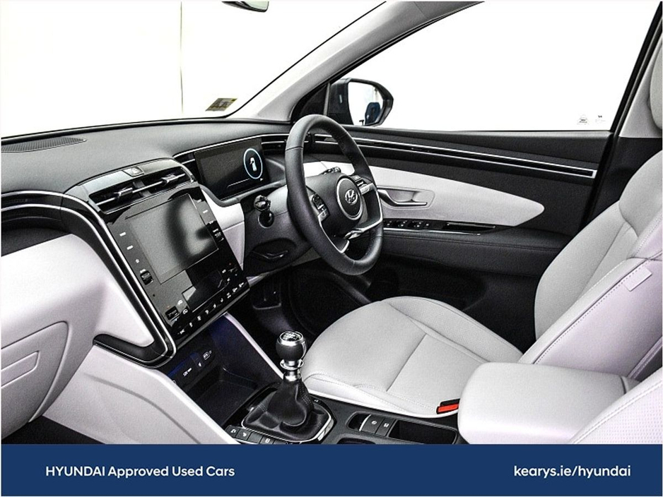 2022 Hyundai Tucson - image 5