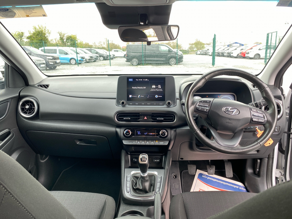 2023 Hyundai Kona - image 8