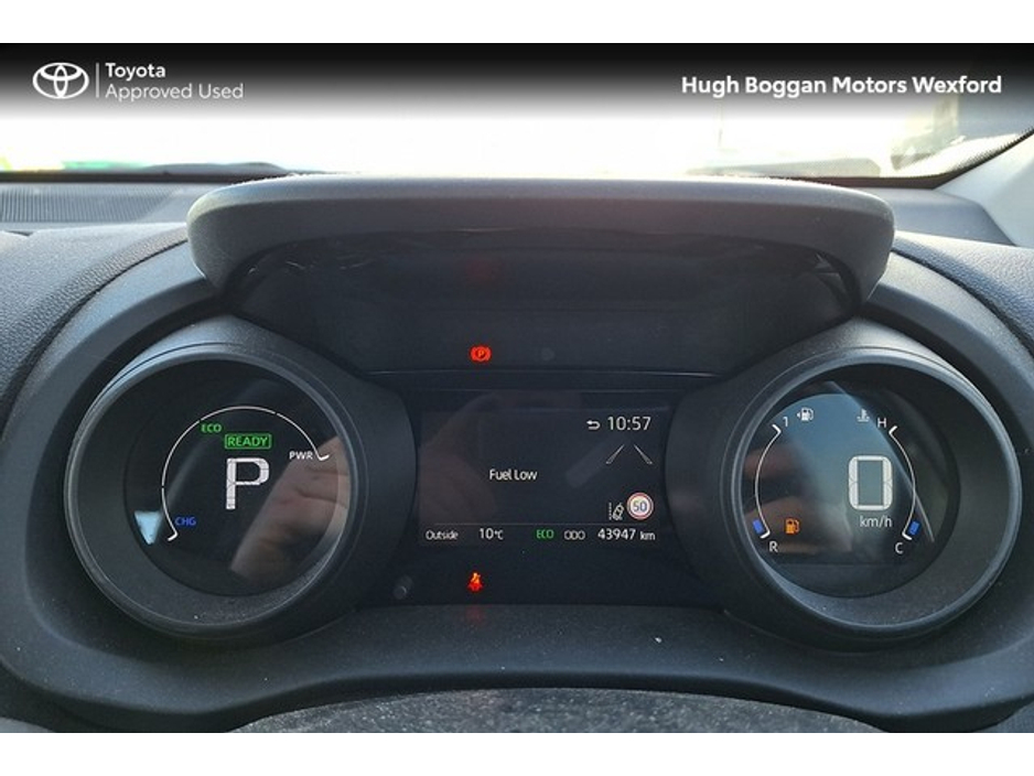 2023 Toyota Yaris Cross LUNA HYBRID, NICE LOW MILEAGE! €26,995