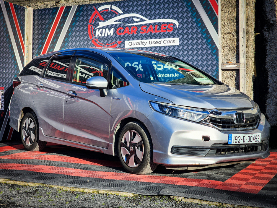 2019 Honda Shuttle Hybrid 5 seater €13,950