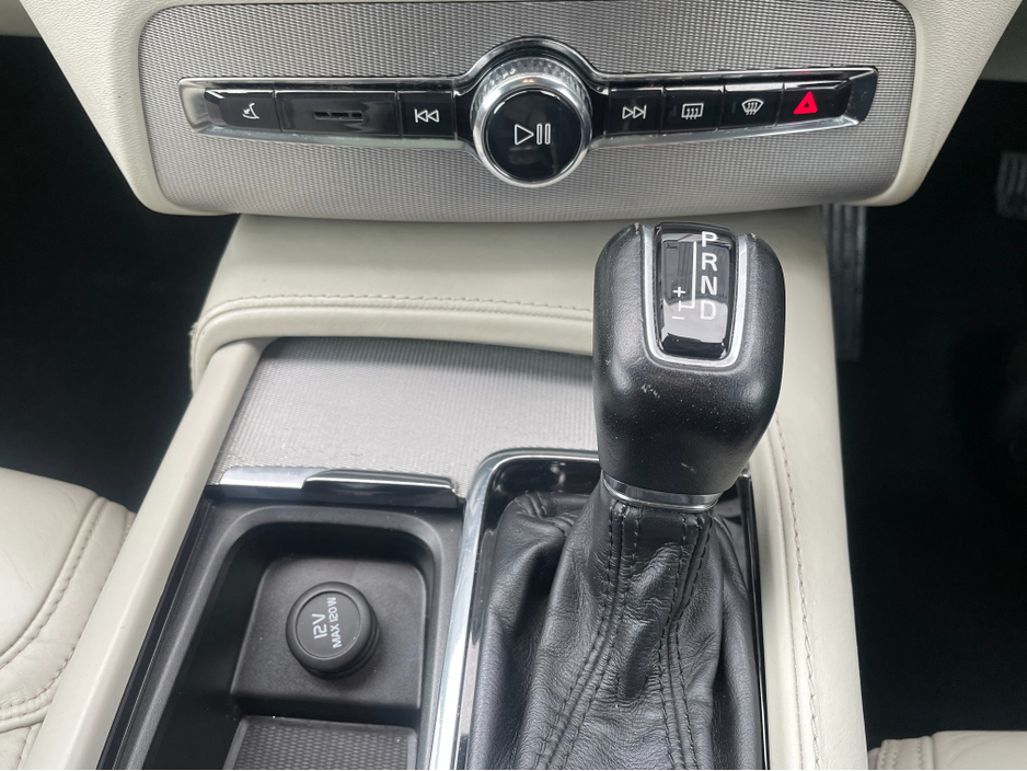 2017 Volvo XC90 D4 FWD INSCRIPTION GT 5DR AUTO €29,750