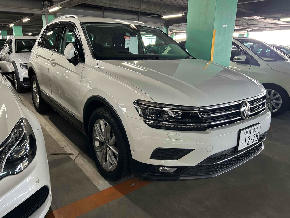 2019 Volkswagen Tiguan HIGHLINE 4MOTION AUTOMATIC 2.0 DIESEL //HIGH SPEC//HEAD UP DISPLAY//360 PARKING CAMERAS//HEATED SEATS//KEYLESS ENTRY//ADAPTIVE CRUISE CONTROL//