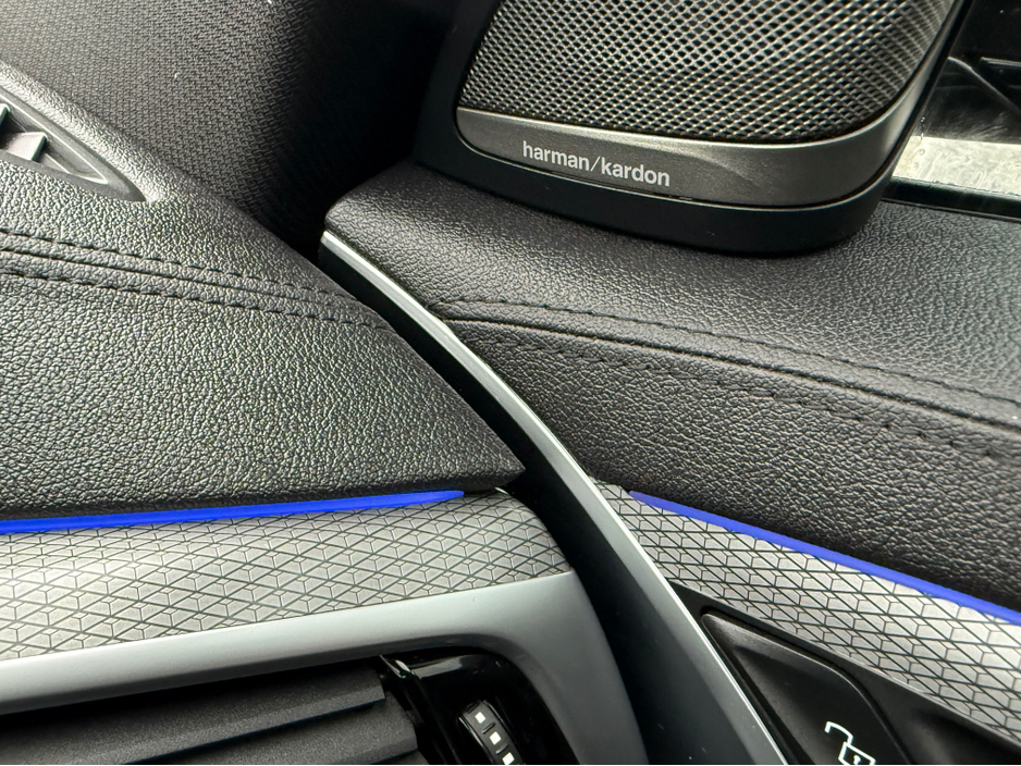 2019 BMW 6 Series - image 26