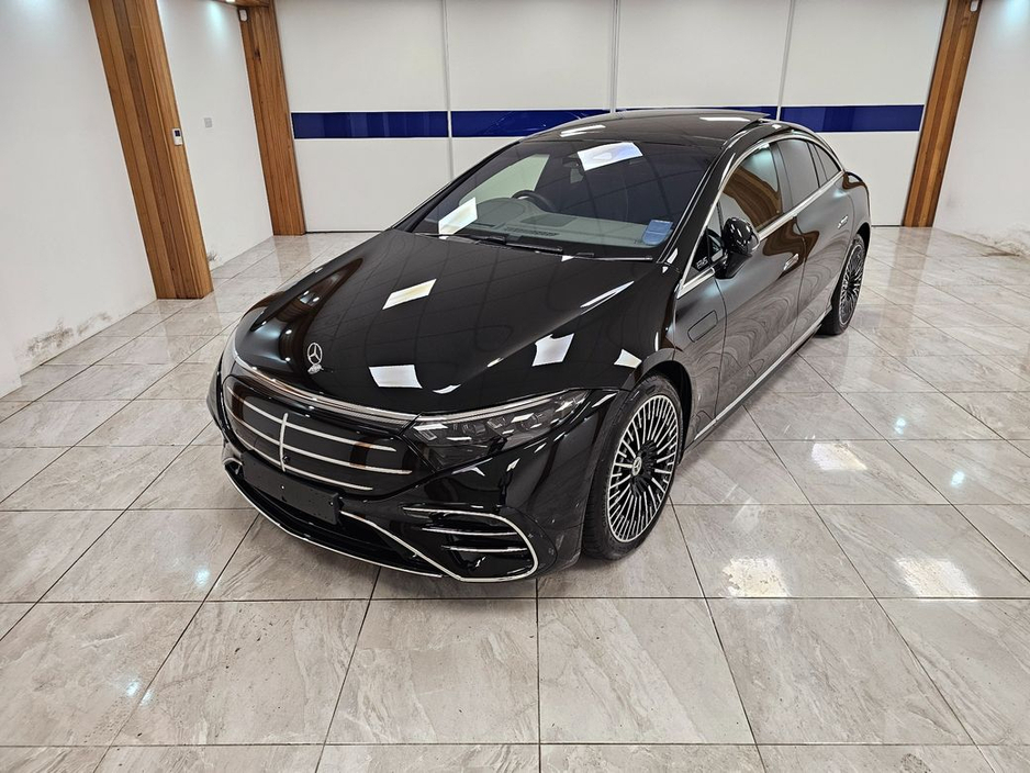 2025 Mercedes-Benz EQS - image 3