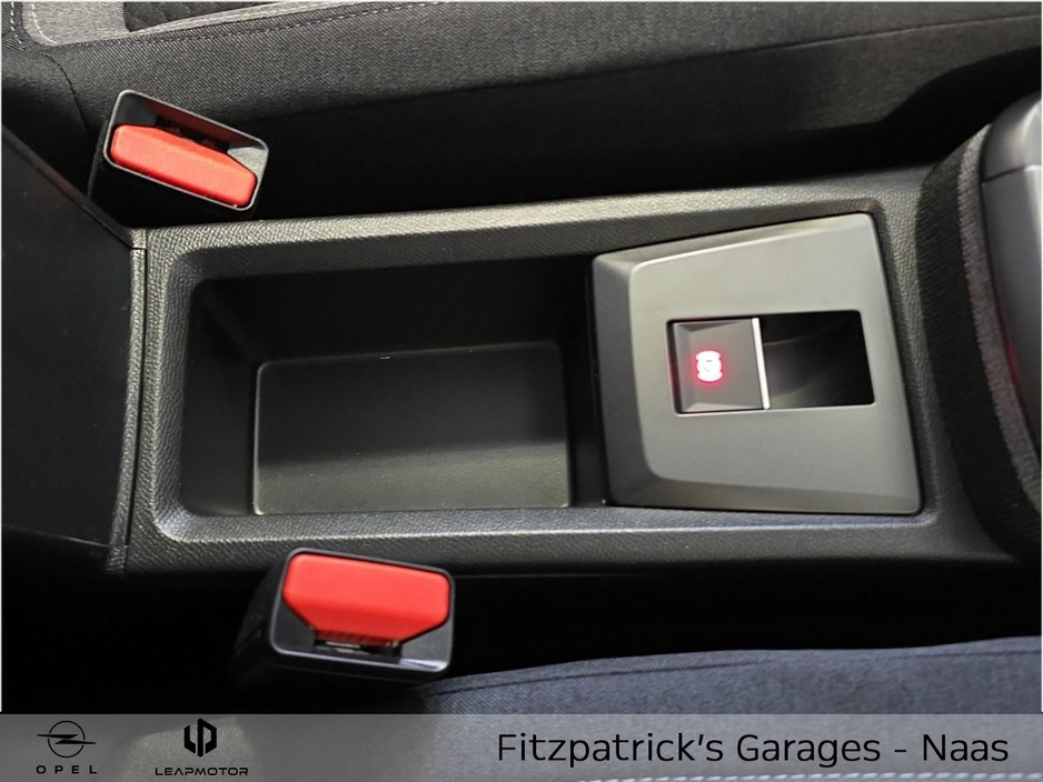 2026 Opel Frontera GS 1.2 MHEV Demo with 3.9% Finance Available & Price Includes €1,000 Scrappage Allowance €33,950