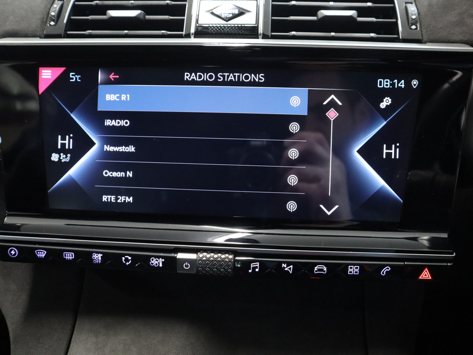 2022 DS Automobiles DS 7 *57* C-BACK PRFRMNC LN PHE E-TENSE PERFORMANCE LINE €24,900