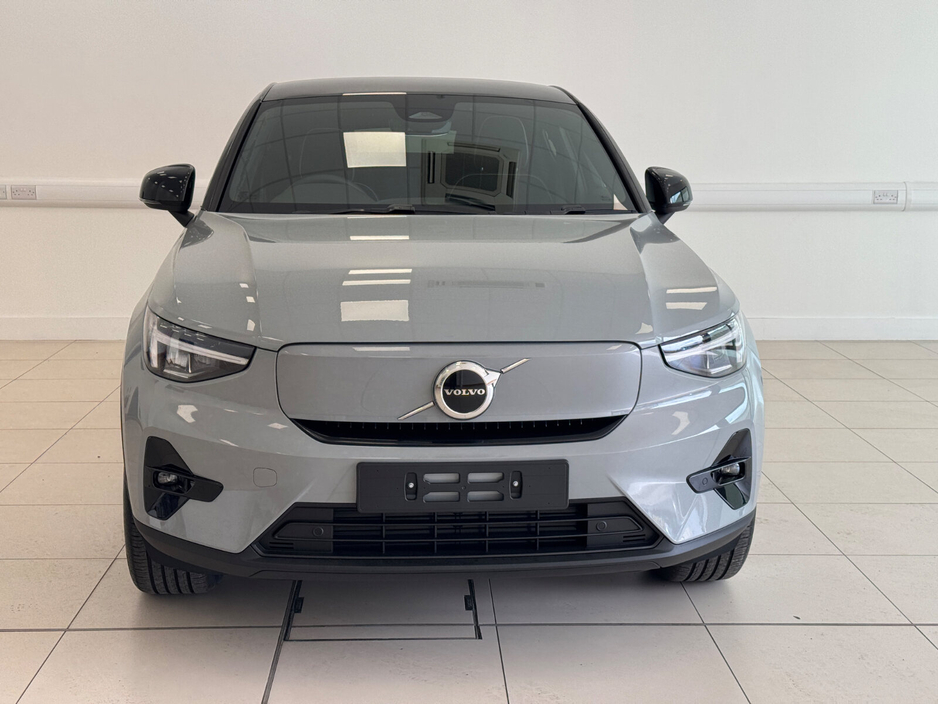 2026 Volvo EC40 - image 2