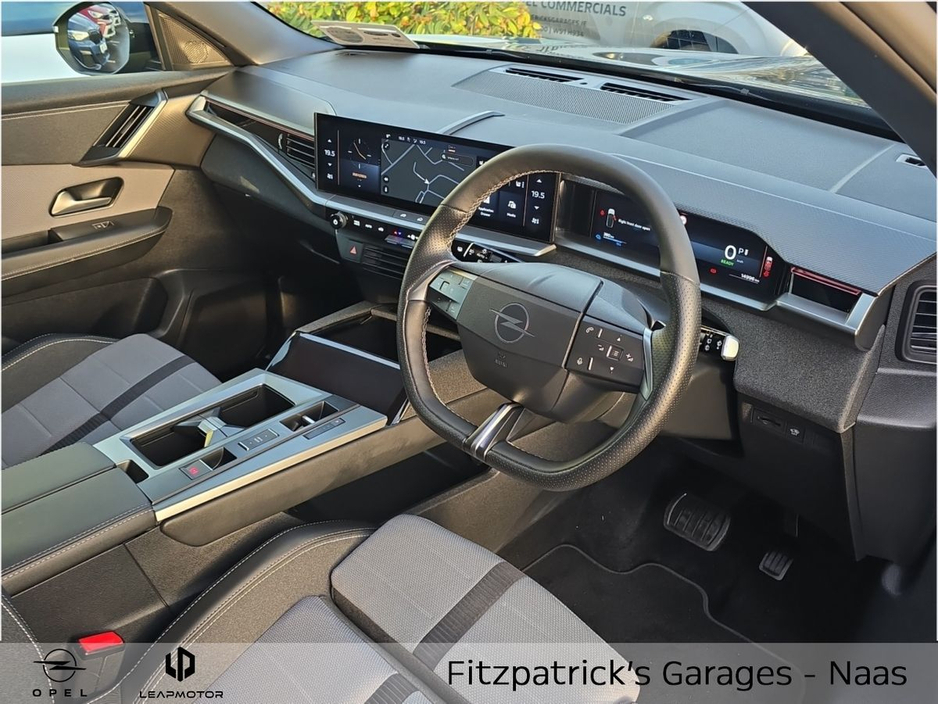 2025 Opel Grandland GS 73 kWh BEV Demo with 3.9% Finance Available & Price Includes €1,000 Scrappage Allowance €38,950