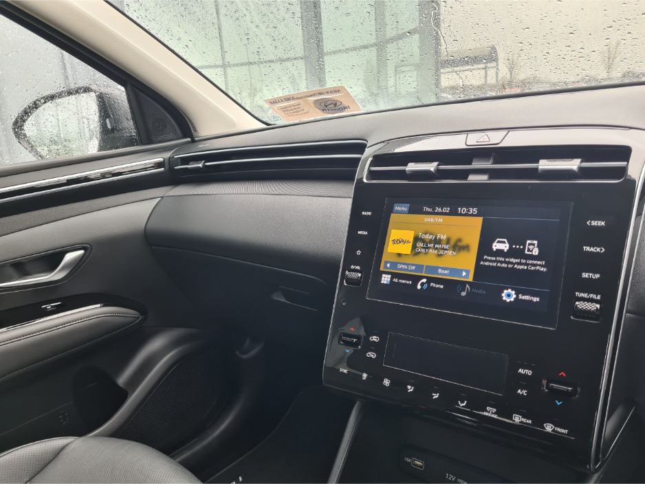 2022 Hyundai Tucson - image 11