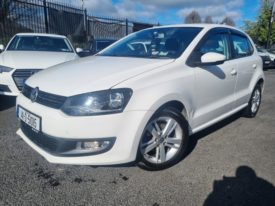 2014 Volkswagen Polo - image 3