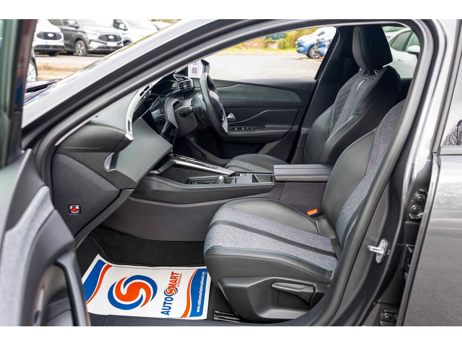 2023 Peugeot 408 - image 22