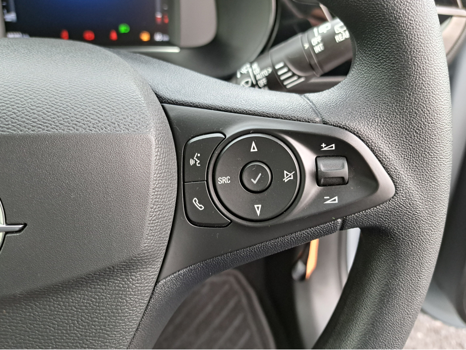 2025 Opel Corsa ELEGANCE 1.2 75BHP **REVERSING CAMERA** €21,950