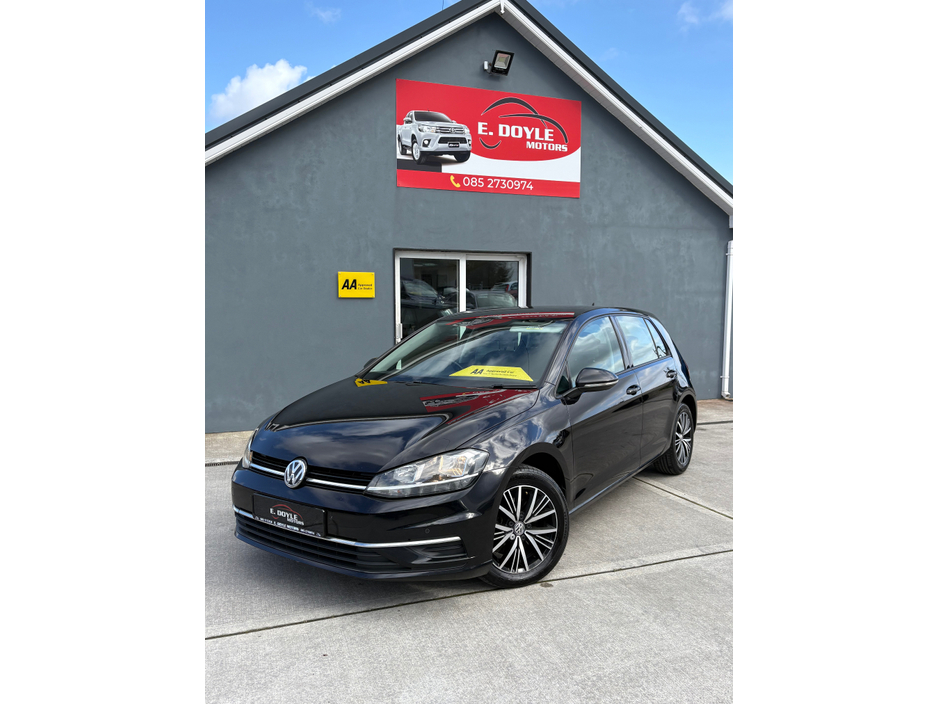 2017 Volkswagen Golf - image 4