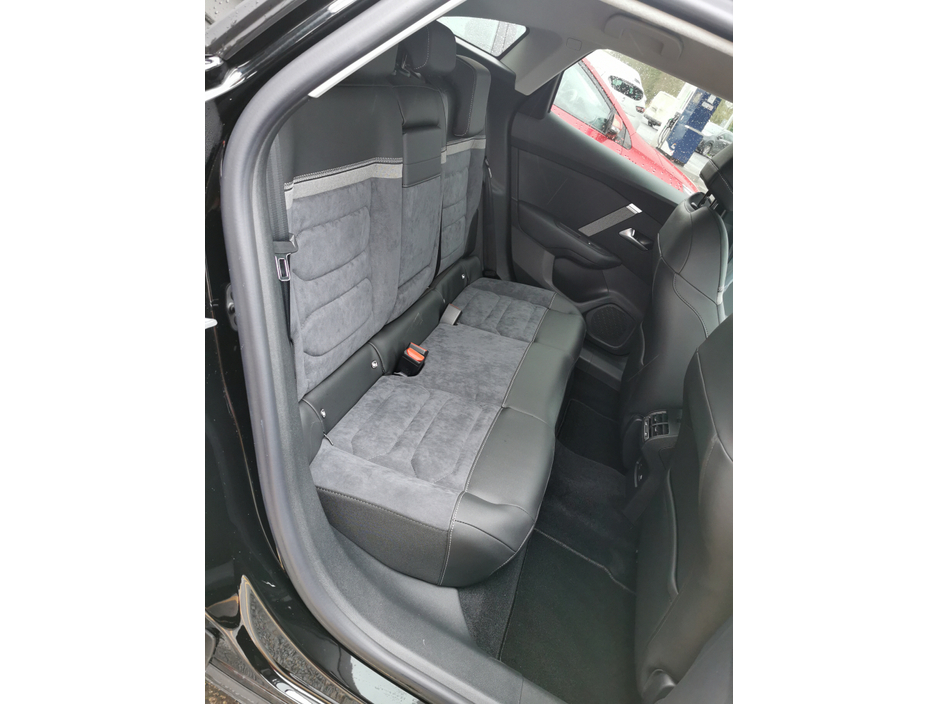 2025 Citroen C4 MAX BLUEHDI 130 EAT8 MY44 €39,999