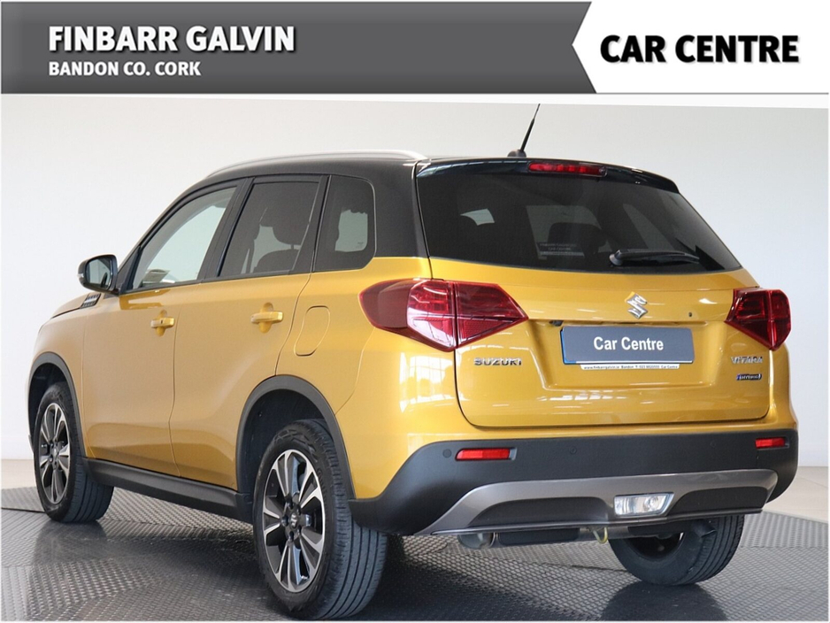 2024 Suzuki Vitara - image 2