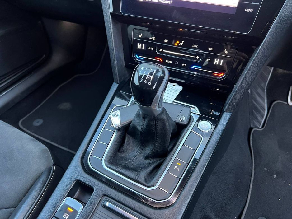 2022 Volkswagen Arteon ELEGANCE 2.0 TDI // APPLE CARPLAY/ANDROID AUTO // HEATED SEATS // ADAPTIVE CRUISE CONTROL €26,900