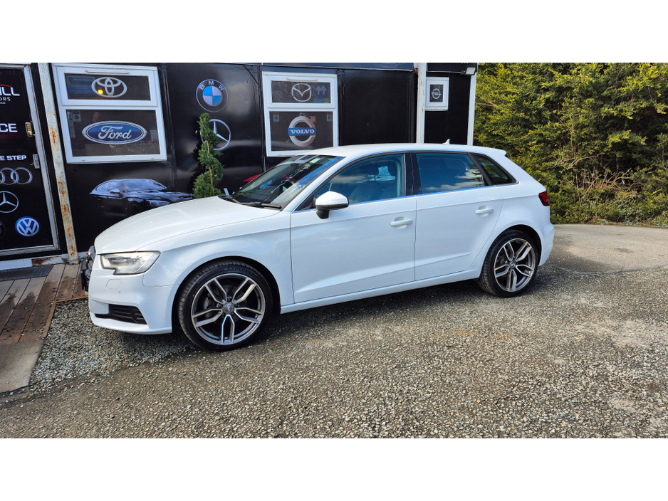 2017 Audi A3 - image 7