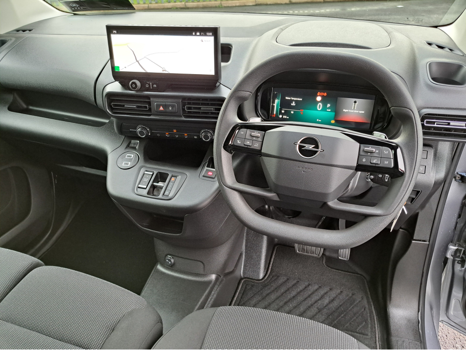 2026 Opel Combo SPORTIVE L1H1 1.5TD 130BHP **8 SPEED AUTOMATIC**TOP SPEC** €25,163