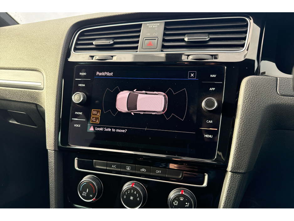 2019 Volkswagen Golf R-LINE TDI S-A DSG €22,950