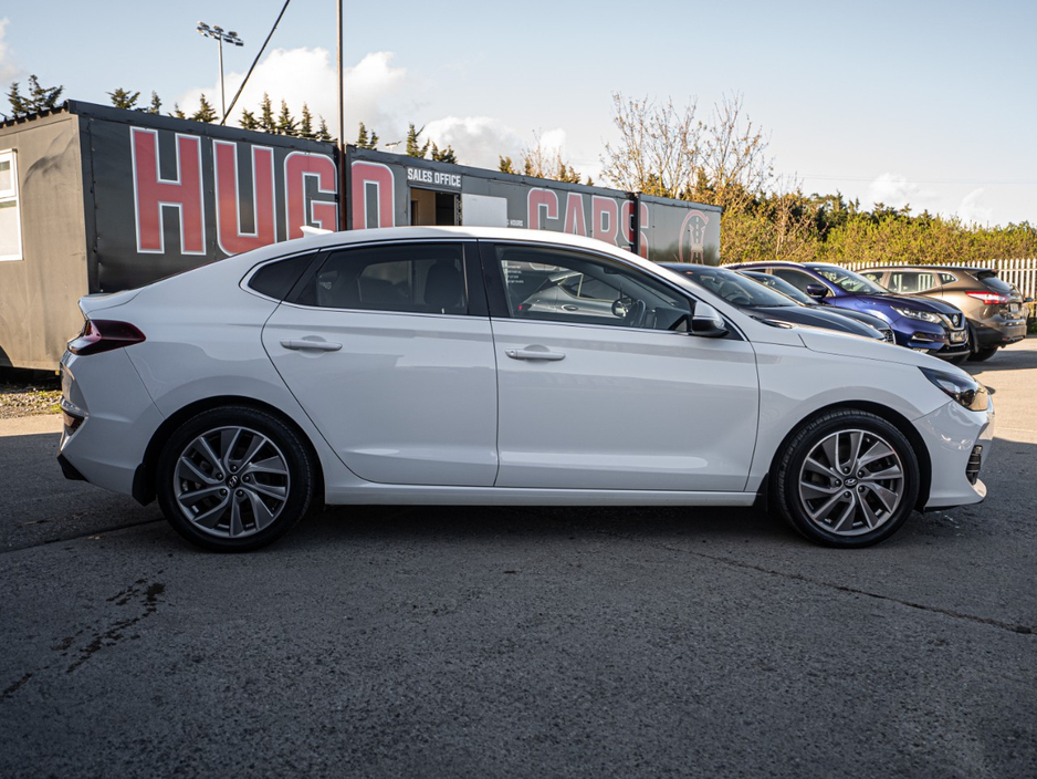 2018 Hyundai i30 - image 13