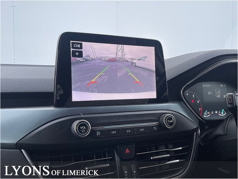 2019 Ford Focus - image 13