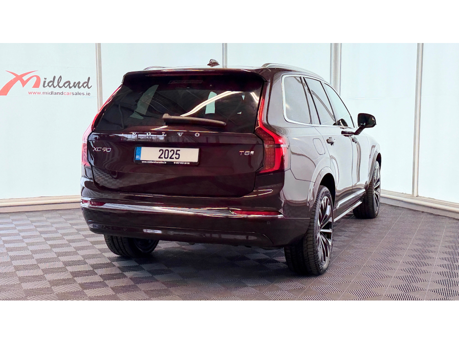2025 Volvo XC90 - image 22