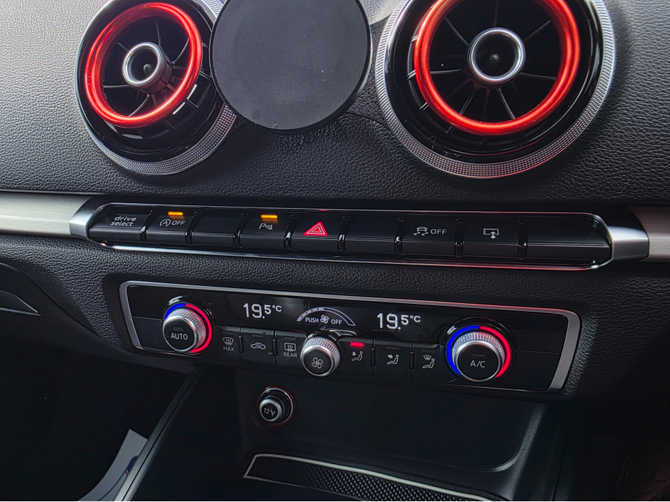 2015 Audi S3 - image 17