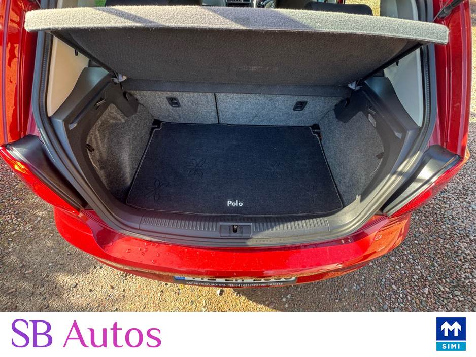 2014 Volkswagen Polo - image 9