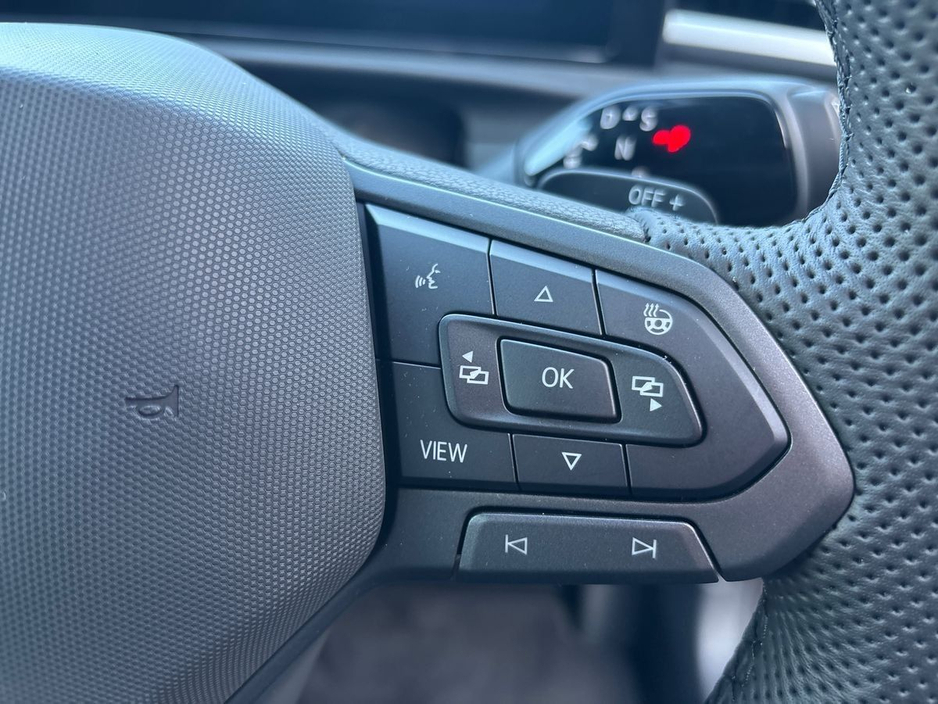 2026 Volkswagen T-Roc - image 15