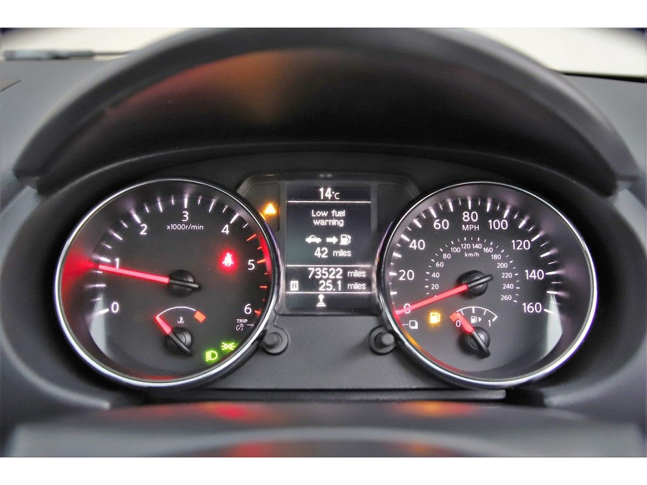 2014 Nissan Qashqai +2 - image 18