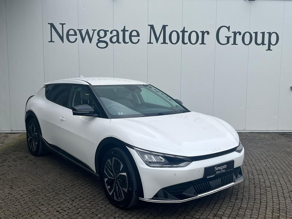 2023 Kia EV6 - image 3