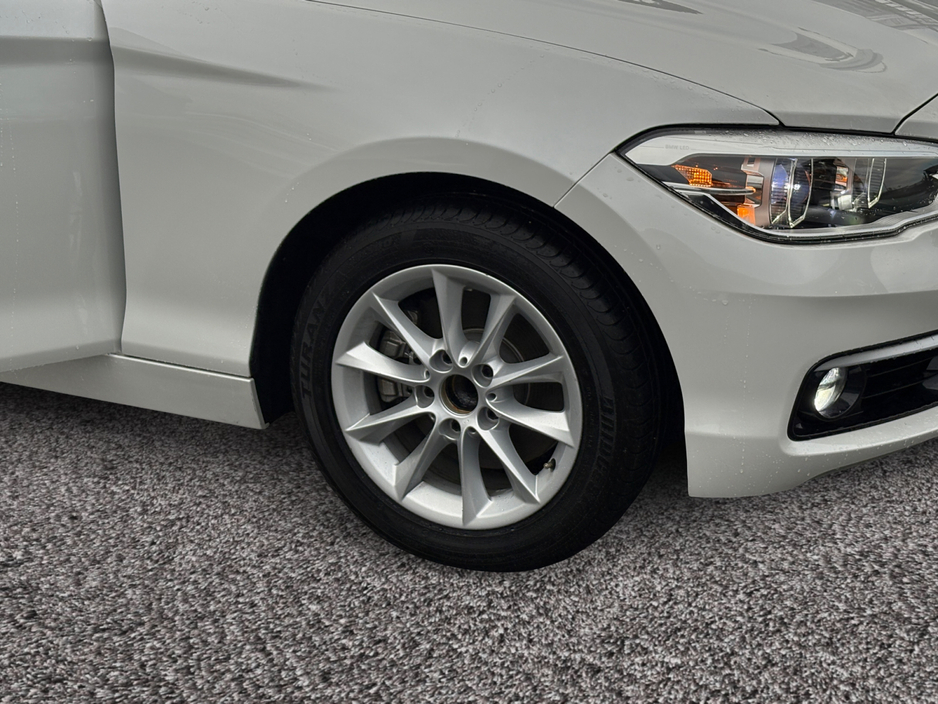 2017 BMW 1 Series - image 17