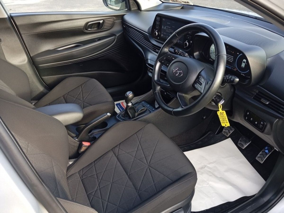 2022 Hyundai Bayon - image 5