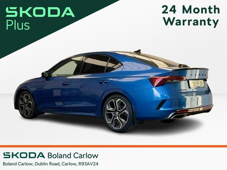 2022 Skoda Octavia - image 3
