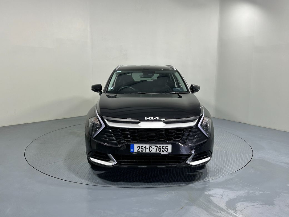 2025 Kia Sportage - image 2