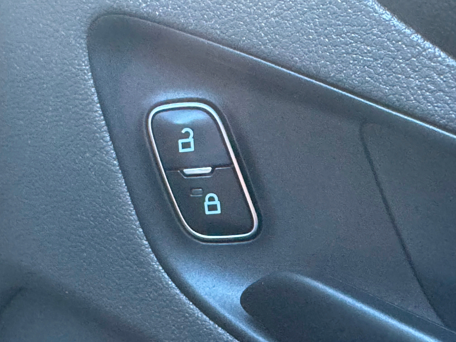 2021 Ford Transit Custom - image 20