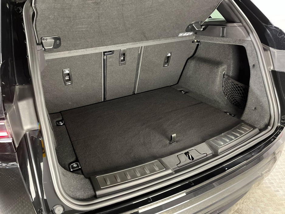 2025 Land Rover Range Rover Evoque - image 12