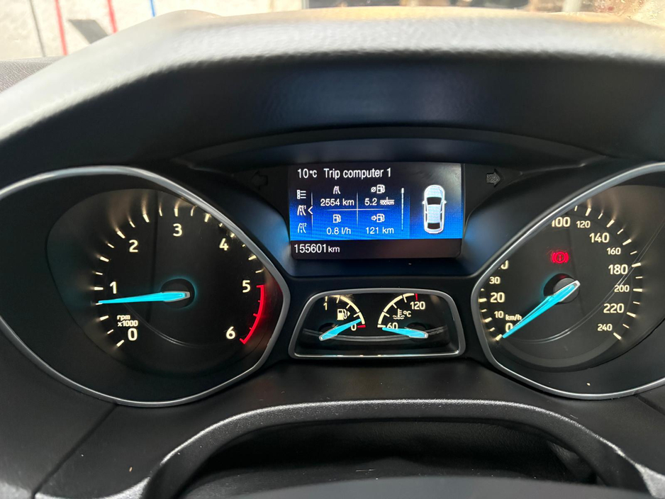 2018 Ford Focus - image 10