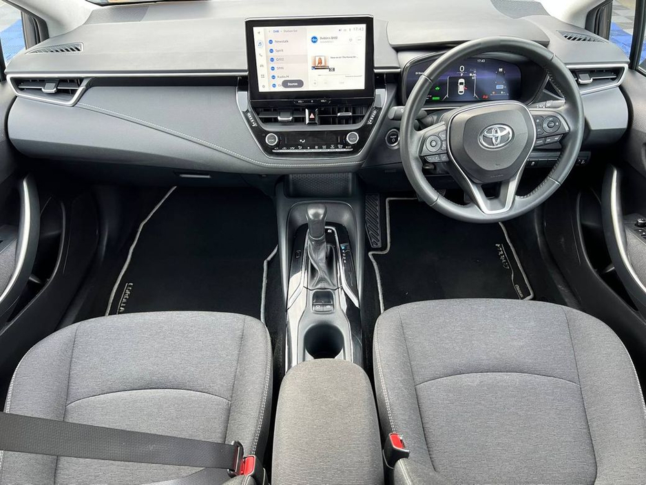 2023 Toyota Corolla - image 10