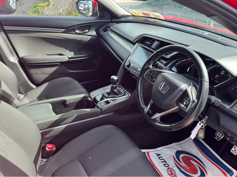 2018 Honda Civic - image 11