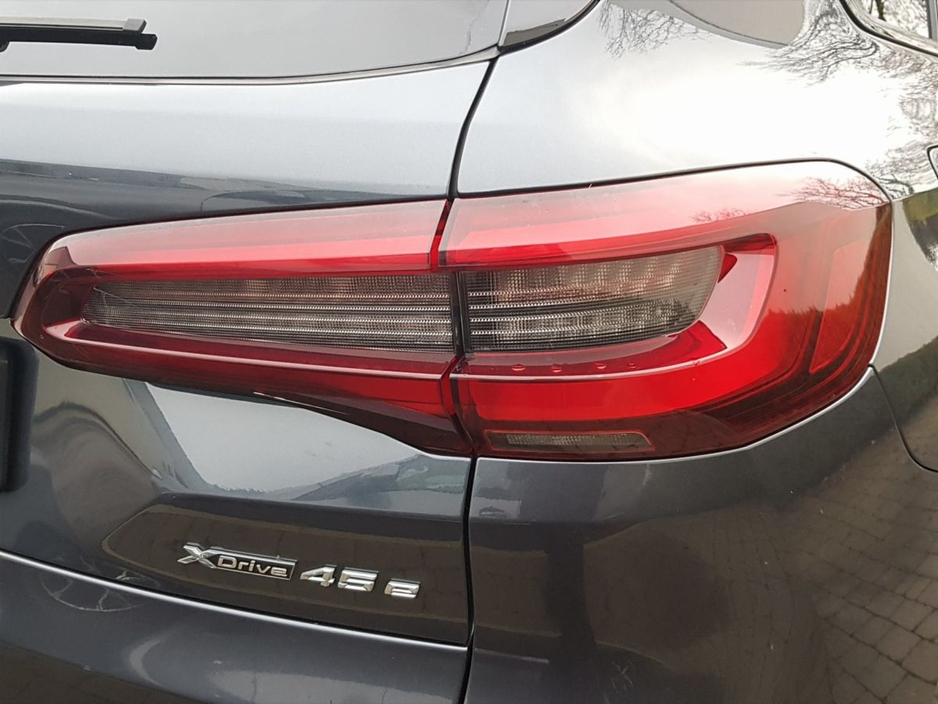 2022 BMW X5 xDrive45e xLine €67,995