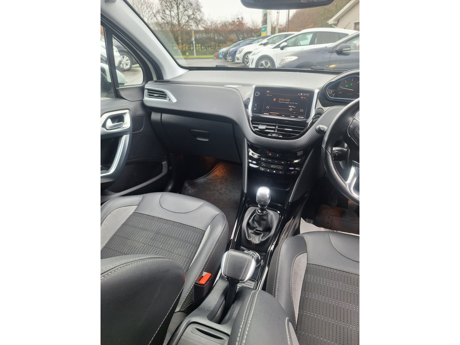2018 Peugeot 2008 ALLURE BLUEHDI BLUE HDI €12,995