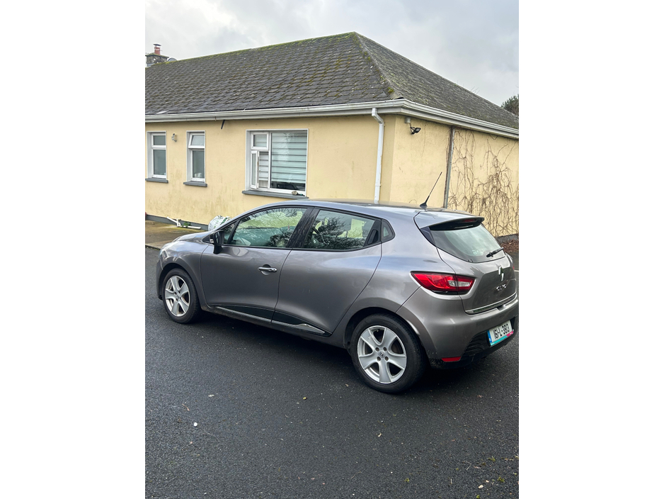2016 Renault Clio IV DYNAMIQUE NAV 1.2 PETR 4DR €8,200