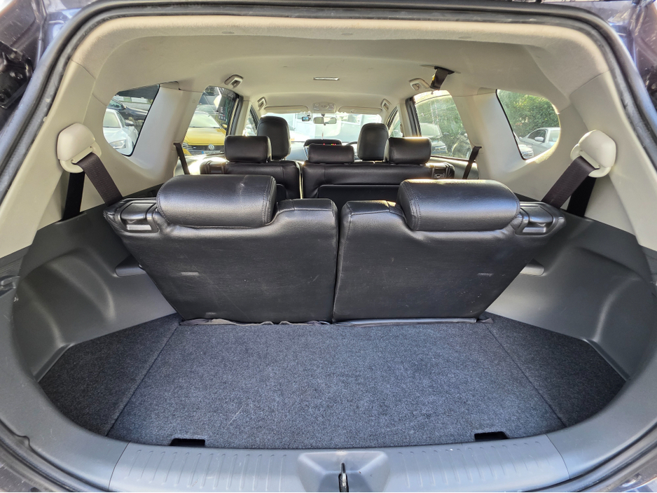 2012 Toyota Prius Alpha (7 Seater) - SELF CHARGING HYBRID -ALLOYS - REVERSE CAMERA -SIMI DEALER - LOW ROAD TAX BAND €12,450