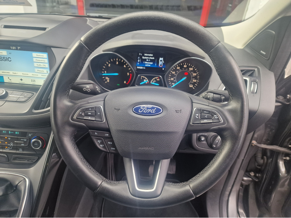 2017 Ford Kuga - image 13